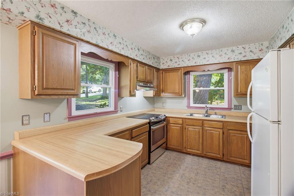 1418 Rock Spring Street Property Photo 12