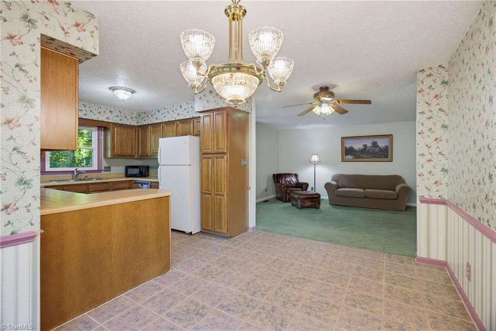 1418 Rock Spring Street Property Photo 14
