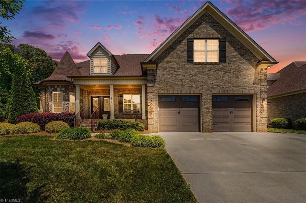 489 Lotus Court Property Photo 1