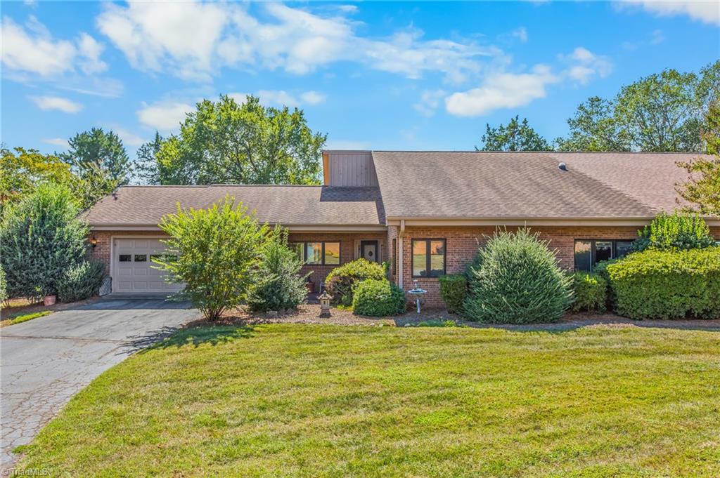 150 Oleander Drive Property Photo 1