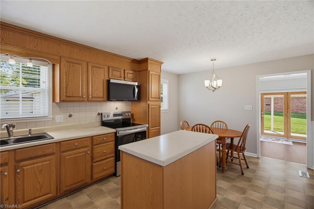 4010 Elkton Trail Property Photo 19