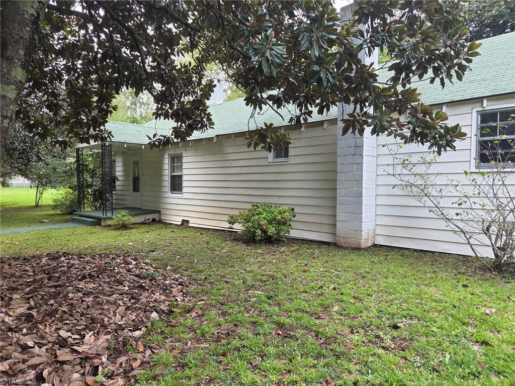 2601 Pershing Street Property Photo 4