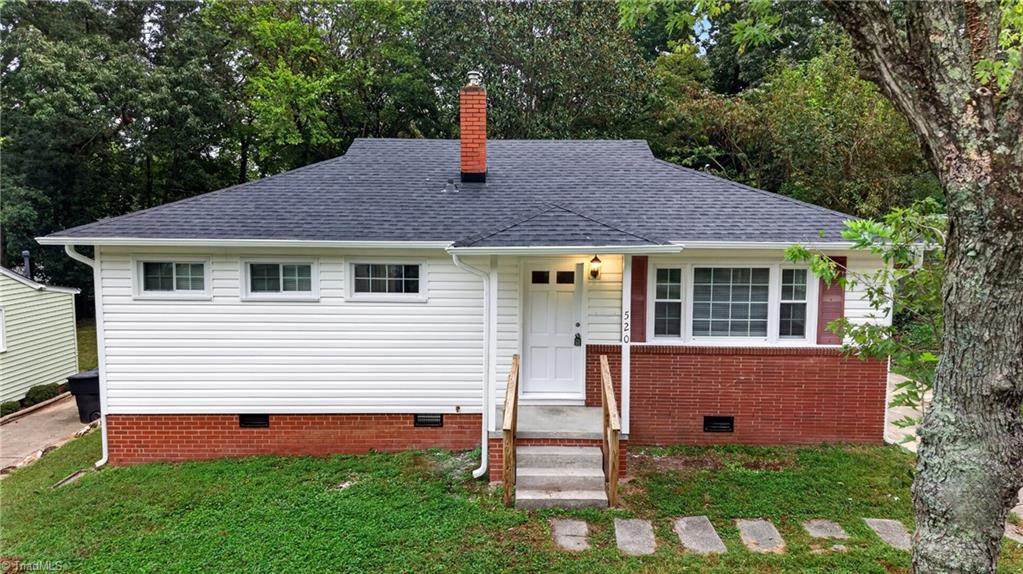 520 Ashburn Street Property Photo 2