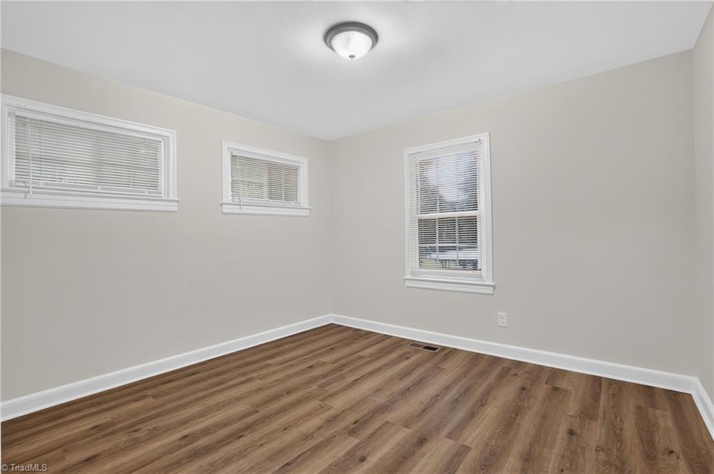 520 Ashburn Street Property Photo 23