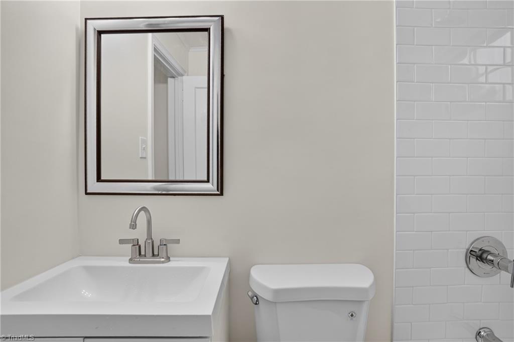520 Ashburn Street Property Photo 30
