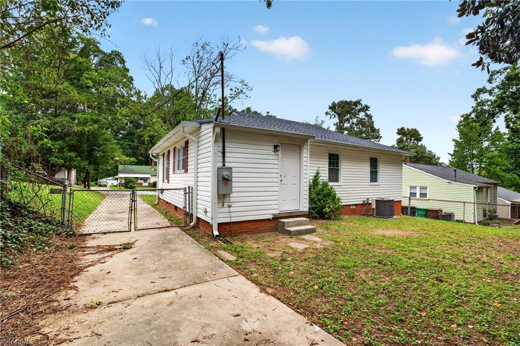 520 Ashburn Street Property Photo 33