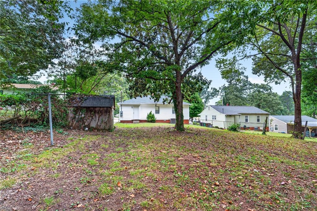 520 Ashburn Street Property Photo 39
