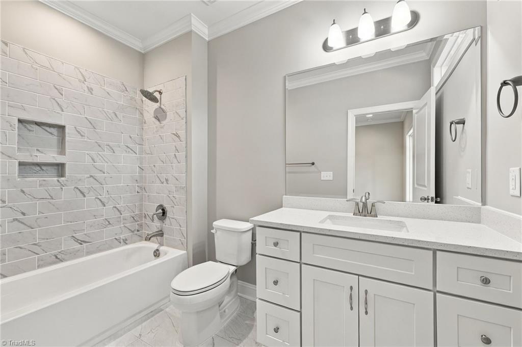 1004 Ivey Road Property Photo 16
