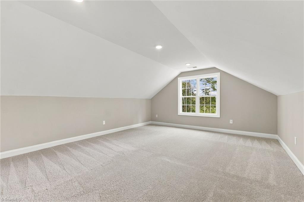 1004 Ivey Road Property Photo 19