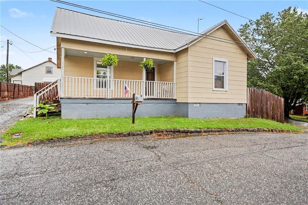 208 Copley Street Property Photo 2