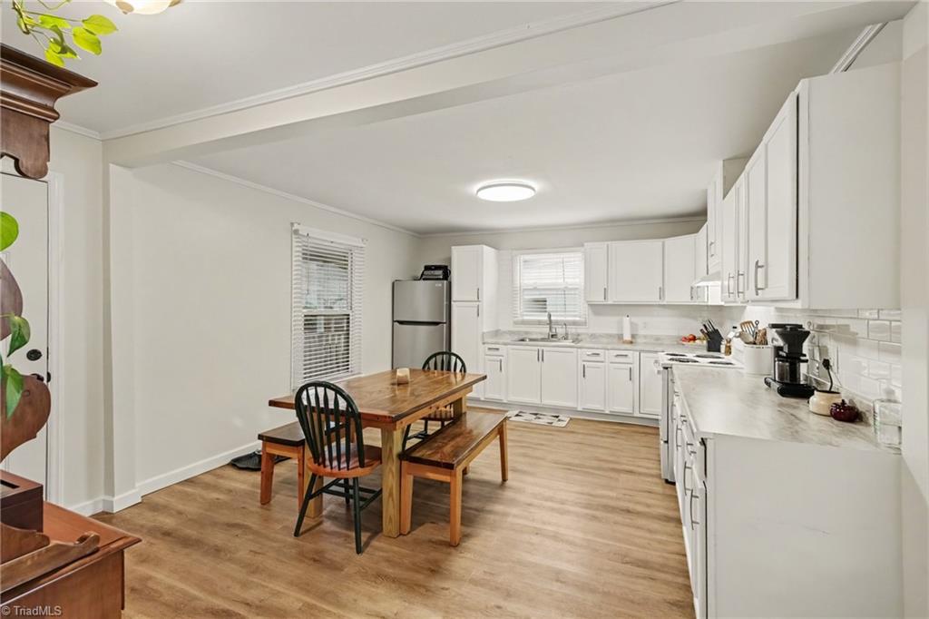208 Copley Street Property Photo 10