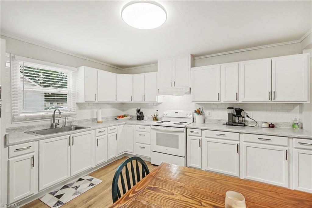 208 Copley Street Property Photo 13