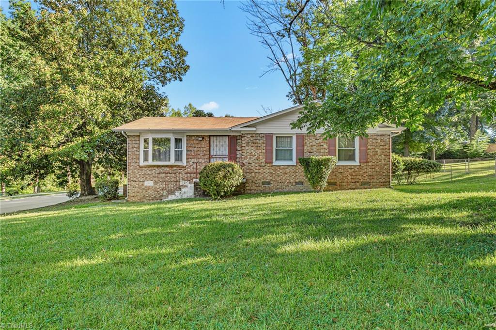 2401 Bywood Road Property Photo 1