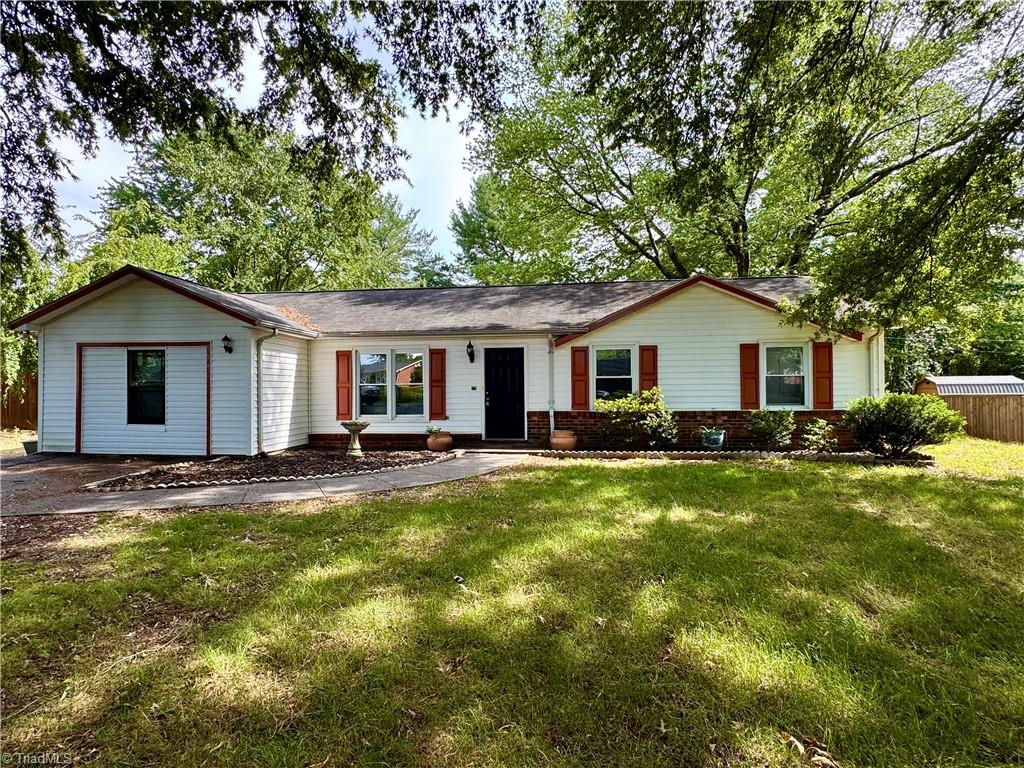 213 S Vandala Court Property Photo 1