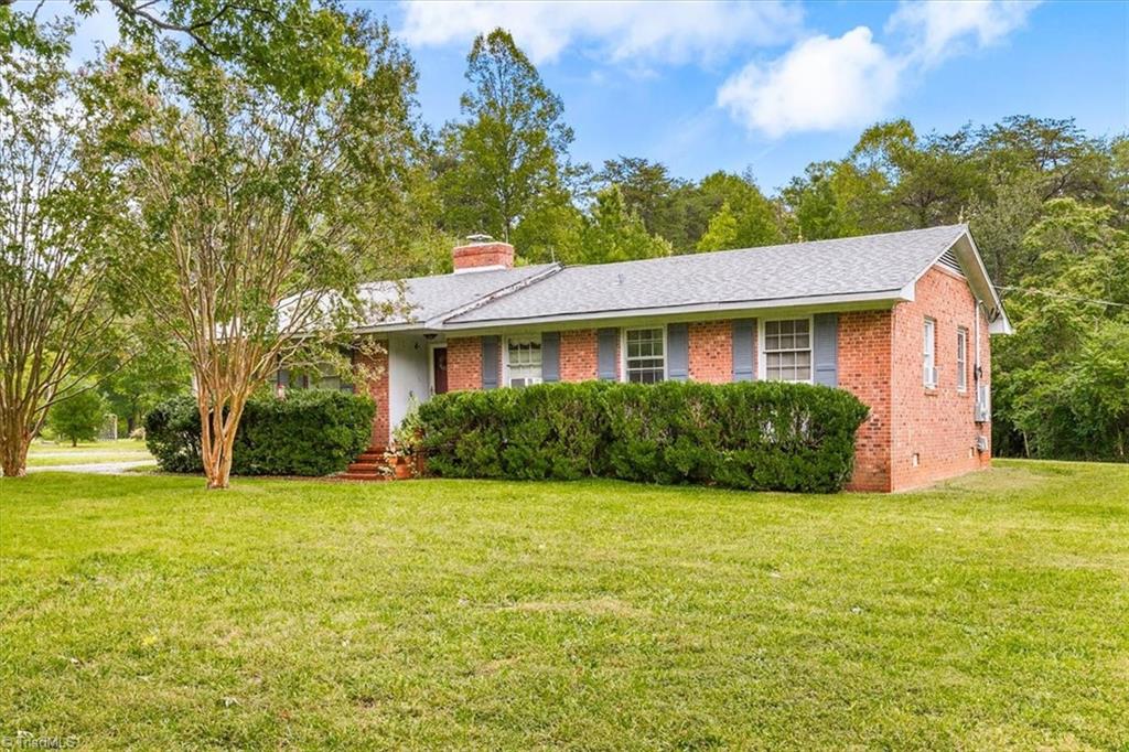5822 Ruralview Road Property Photo 1