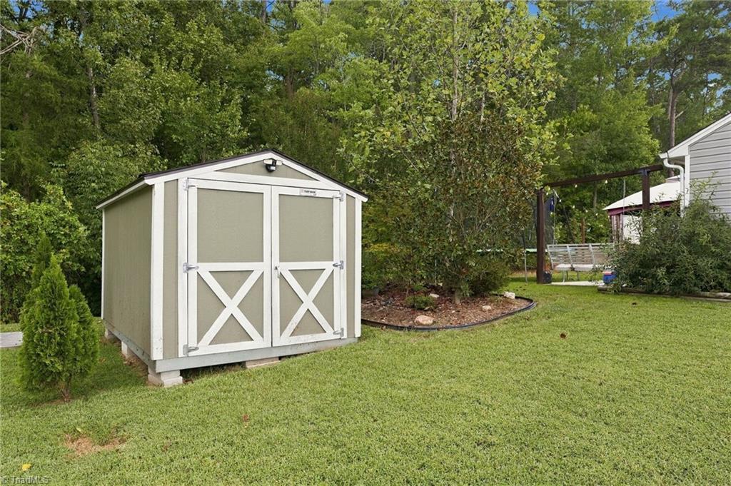 115 Goldenrod Court Property Photo 23
