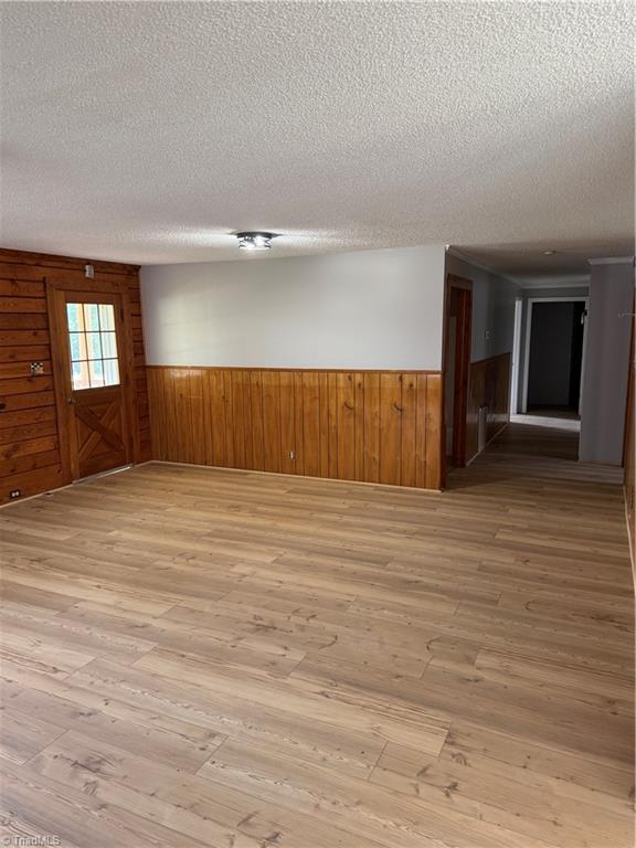 1037 Sues Farm Lane Property Photo 6