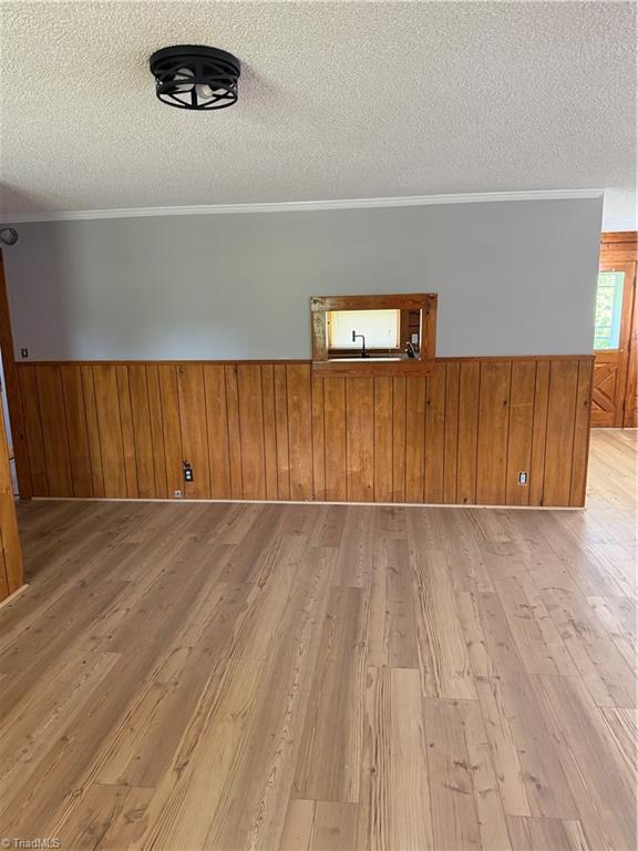 1037 Sues Farm Lane Property Photo 9