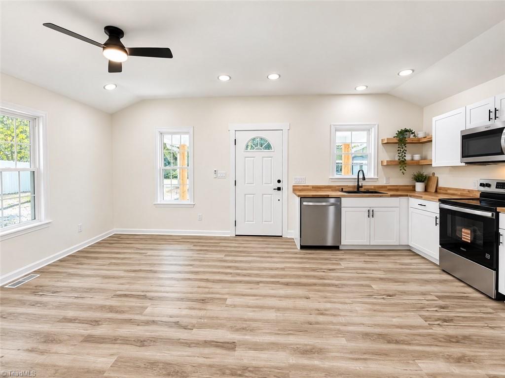 321 New Street Property Photo 2