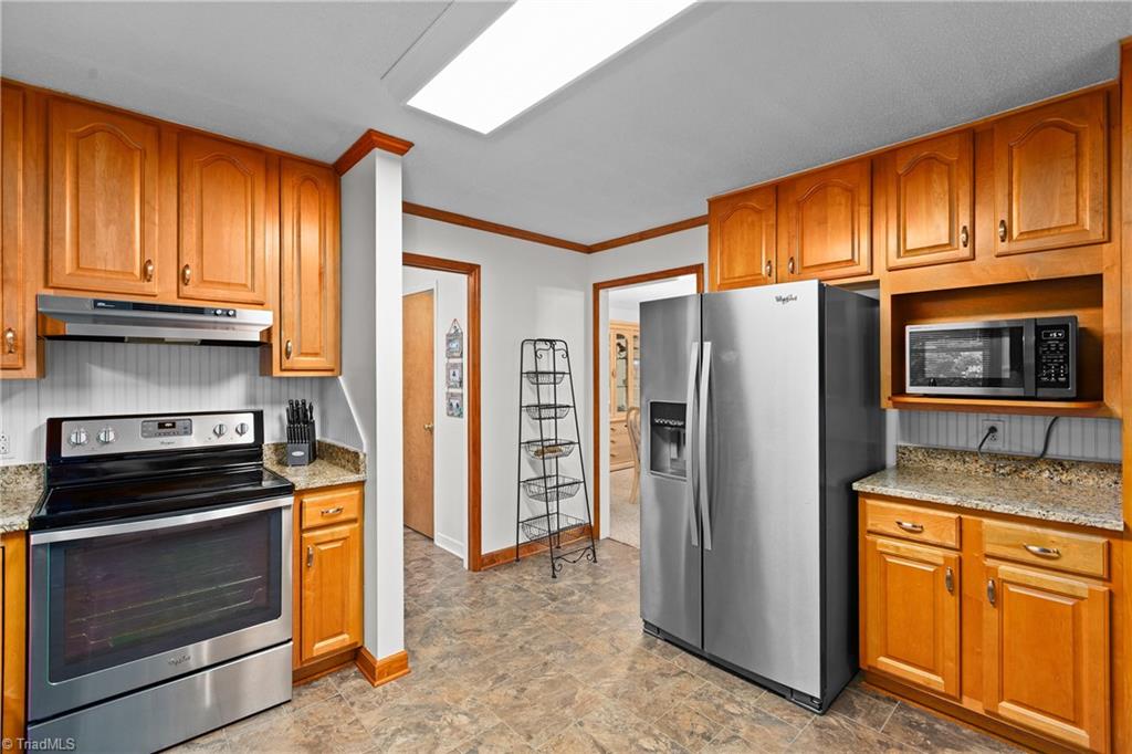 1357 Old Cox Road Property Photo 15