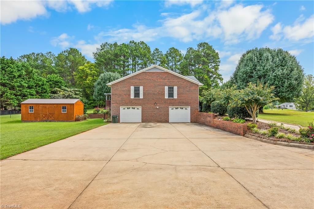 1357 Old Cox Road Property Photo 31