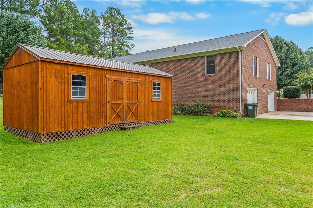 1357 Old Cox Road Property Photo 32