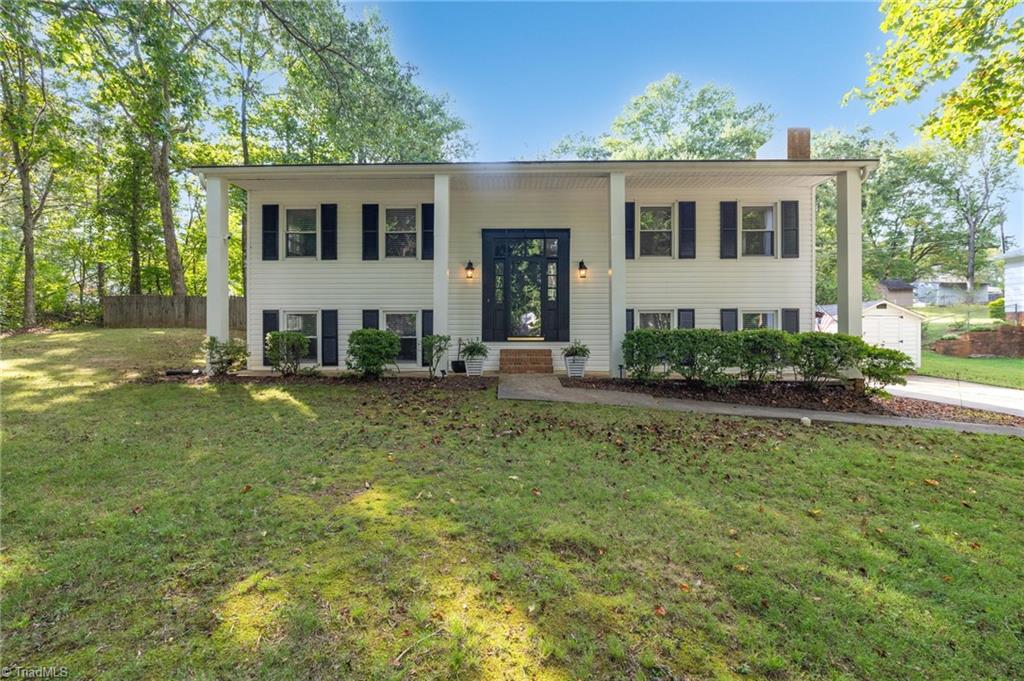 462 Knightwood Court