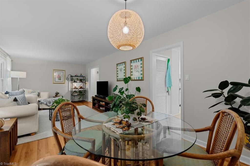 2708 Asbury Terrace Property Photo 5