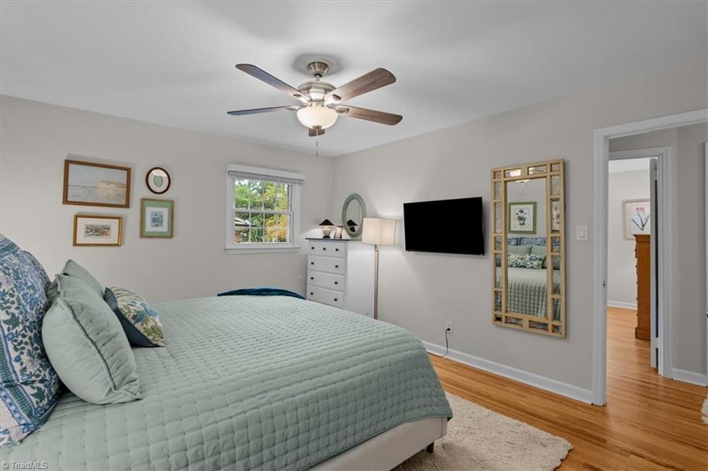 2708 Asbury Terrace Property Photo 11