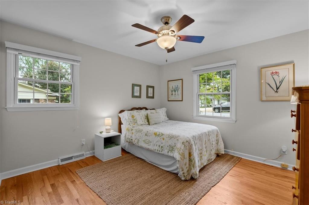 2708 Asbury Terrace Property Photo 13