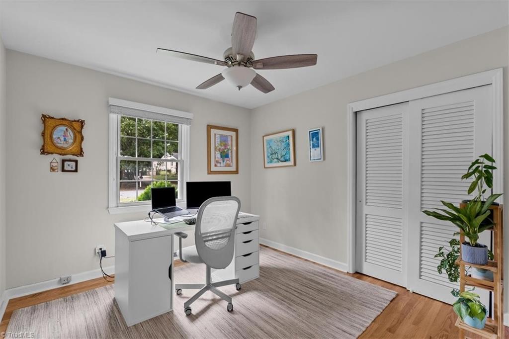 2708 Asbury Terrace Property Photo 15