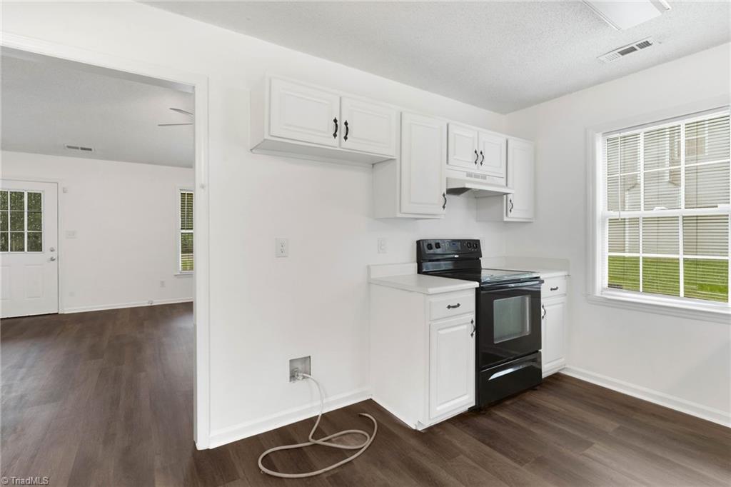 104 Lasalle Way Property Photo 12