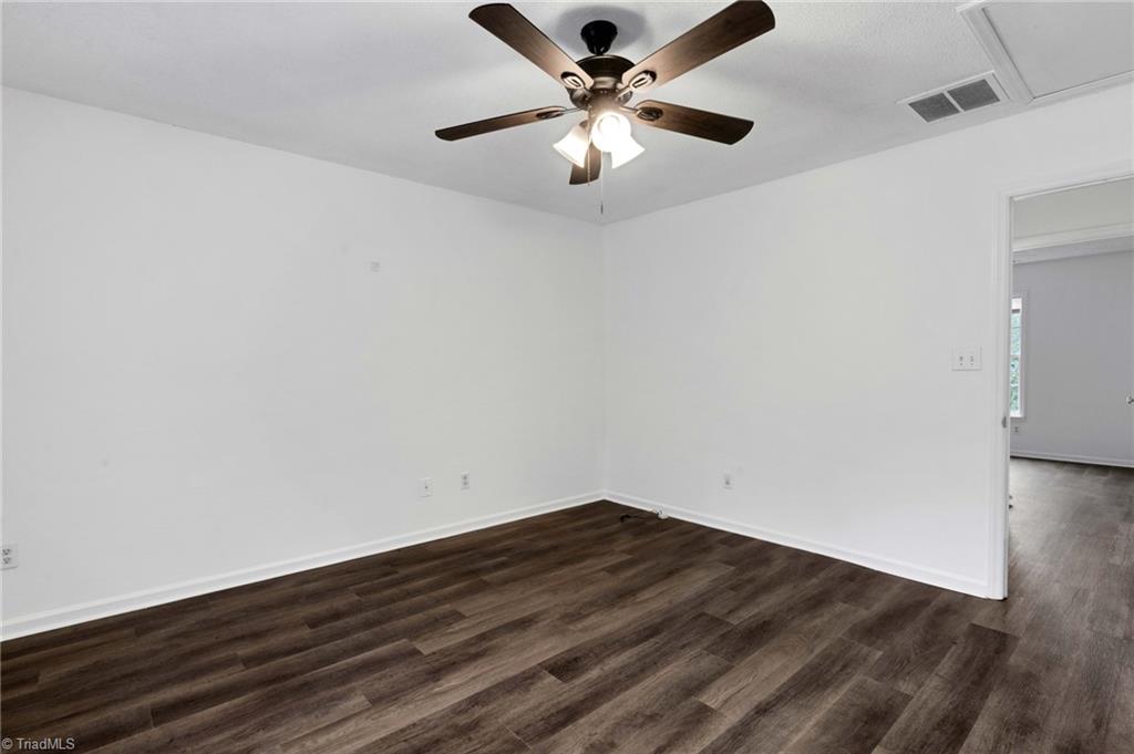 104 Lasalle Way Property Photo 19