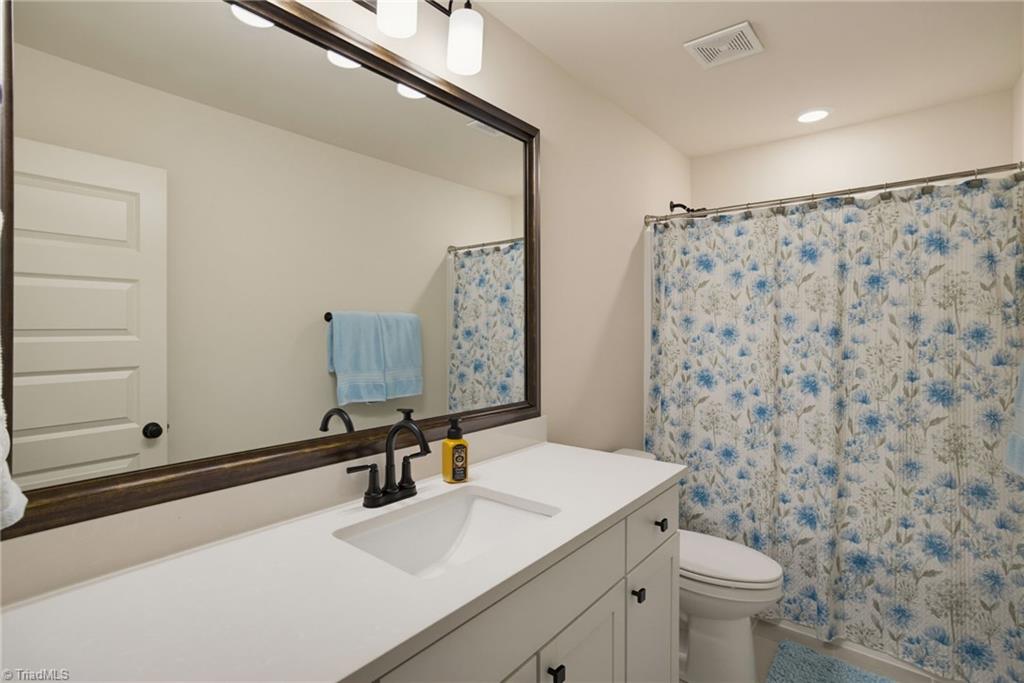 407 Brooke Hill Drive Property Photo 27