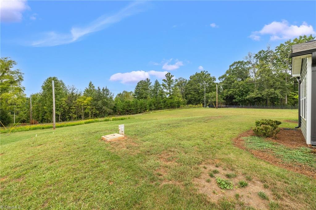 407 Brooke Hill Drive Property Photo 40