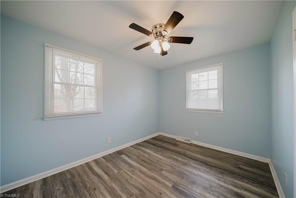 2102 Bothwell Street Property Photo 8