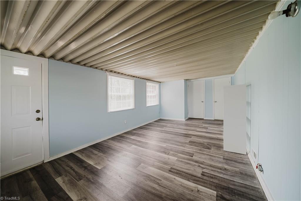 2102 Bothwell Street Property Photo 19