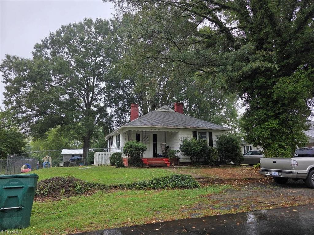 822 Clarkway Avenue Property Photo 1