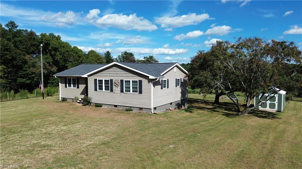605 Liberty School Road Property Photo 1