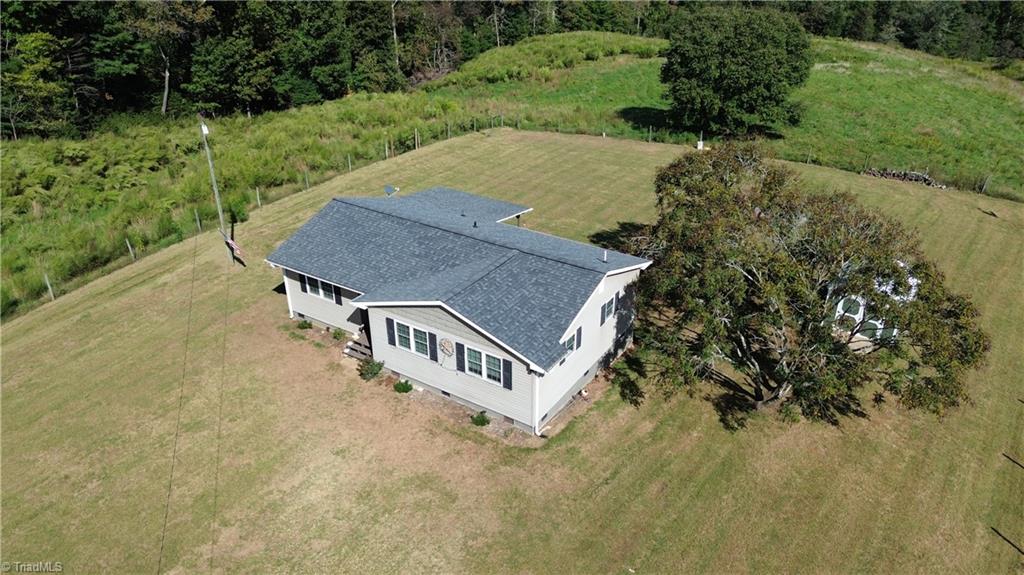 605 Liberty School Road Property Photo 2