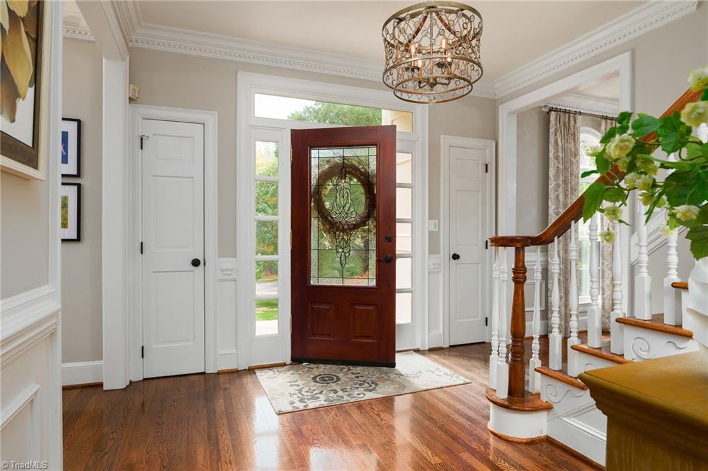 531 Kingsdown Court Property Photo 6