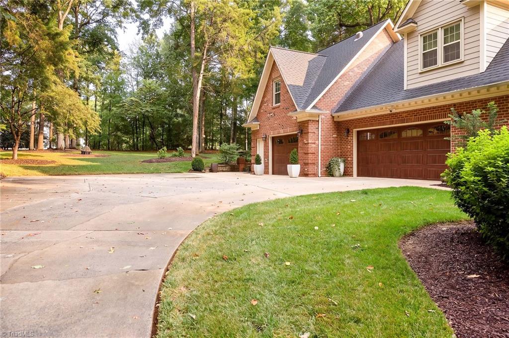 531 Kingsdown Court Property Photo 44