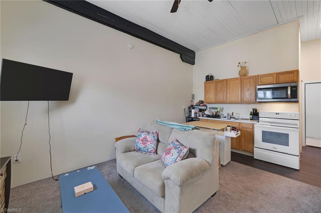 600 Washington Street Property Photo 23