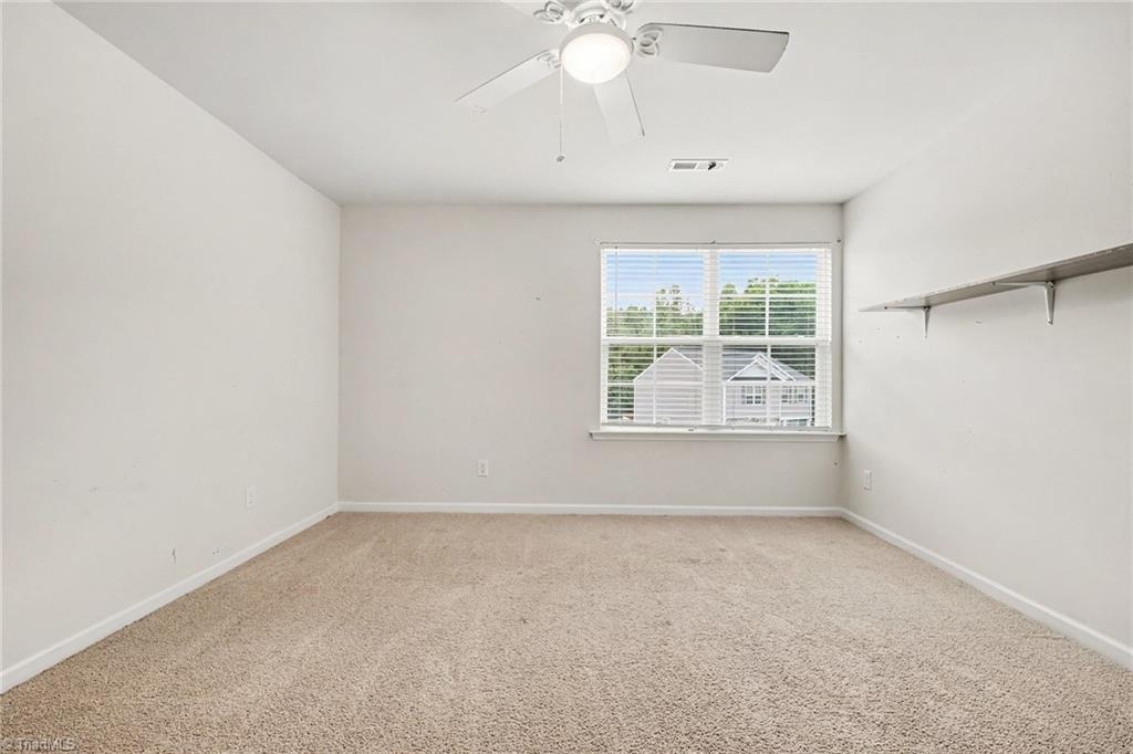 135 Carriage Cove Circle Property Photo 4