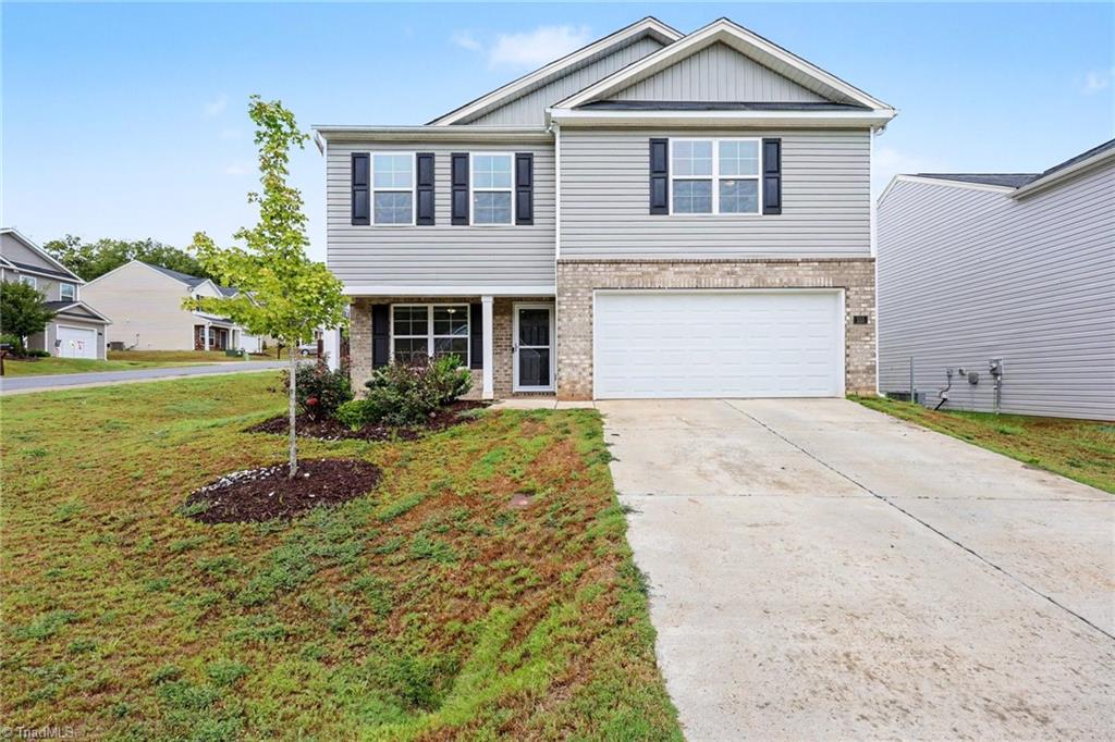 135 Carriage Cove Circle Property Photo 8