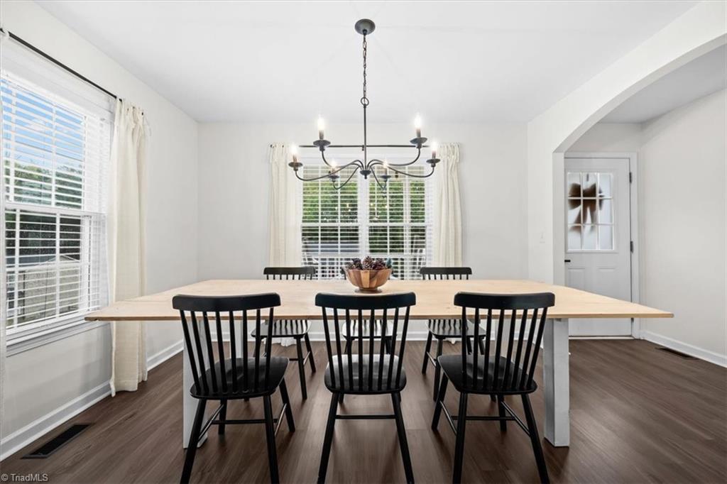 842 Berg Street Property Photo 4