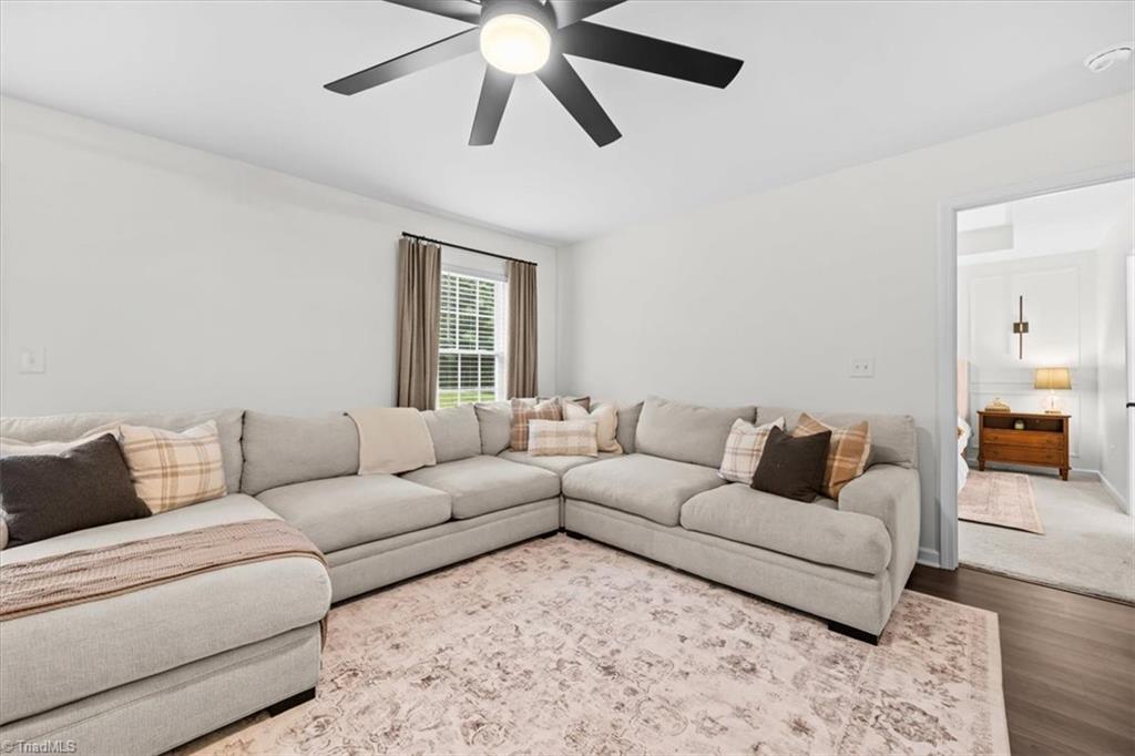 842 Berg Street Property Photo 12