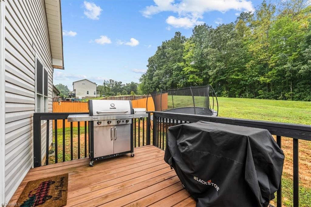 842 Berg Street Property Photo 31