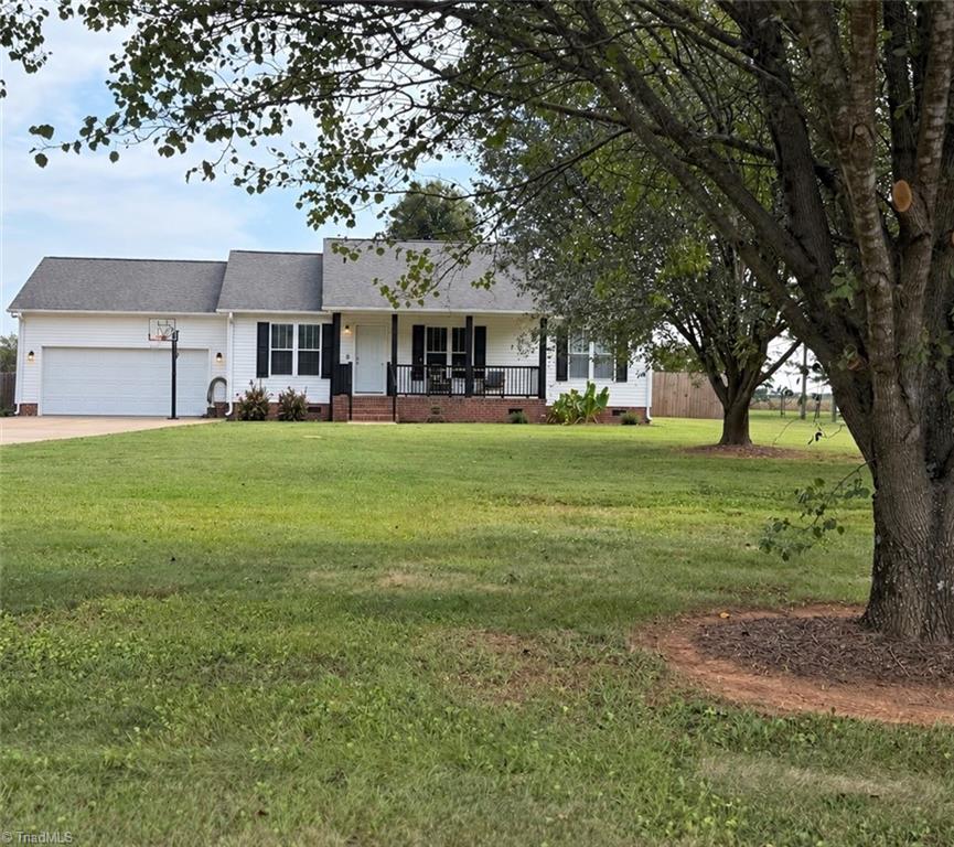 7580 Woodleaf Road Property Photo 1