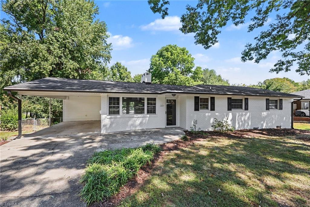 1019 Redding Road Property Photo 1